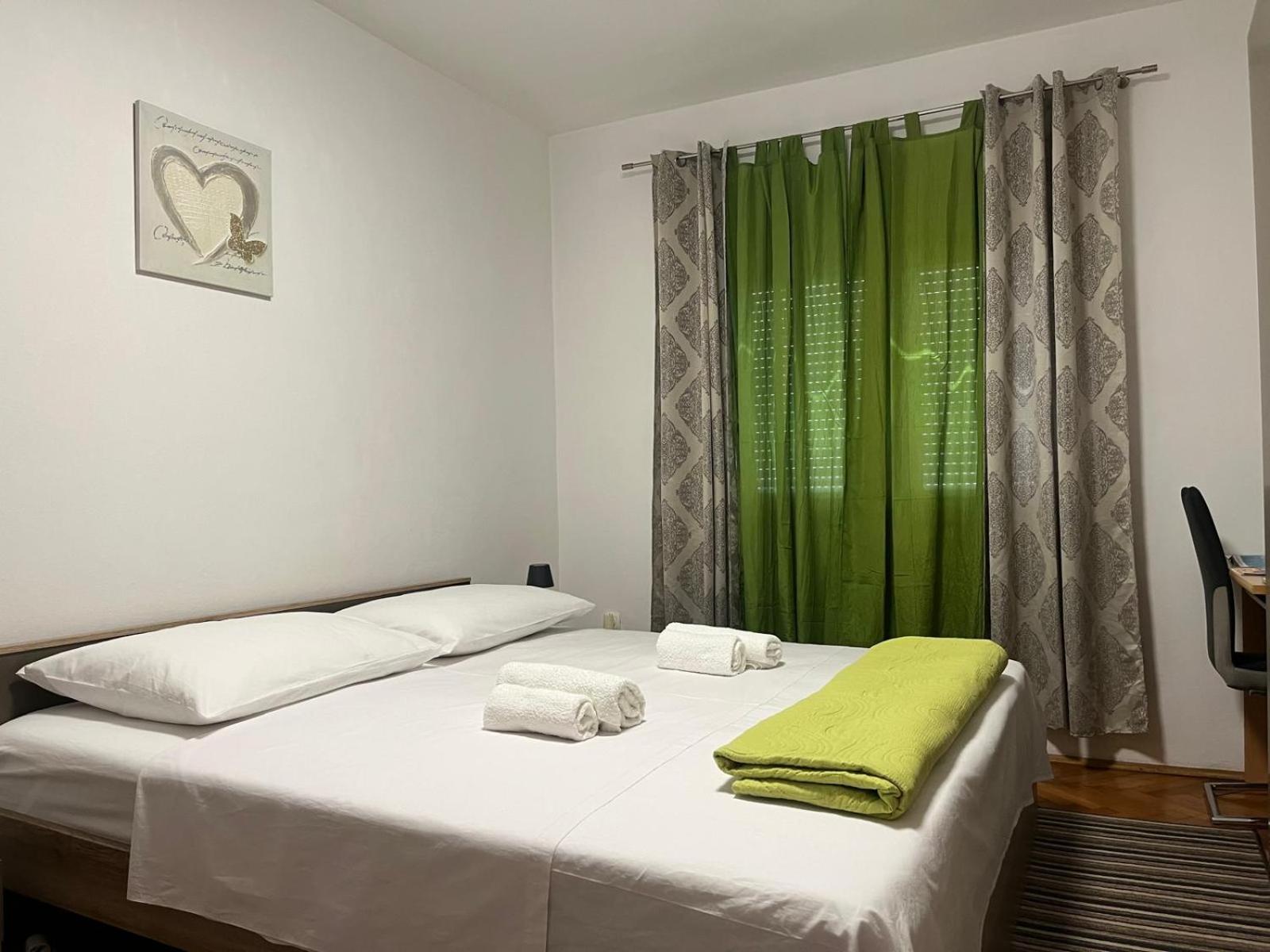 Apartment Iva Zara Esterno foto