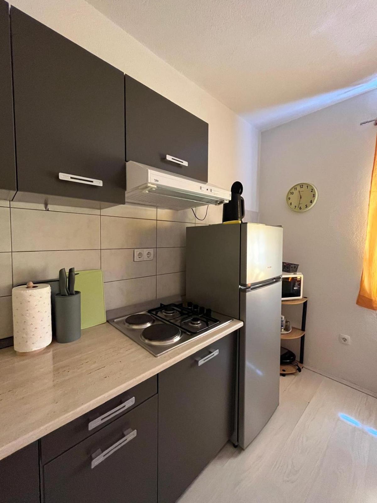 Apartment Iva Zara Esterno foto