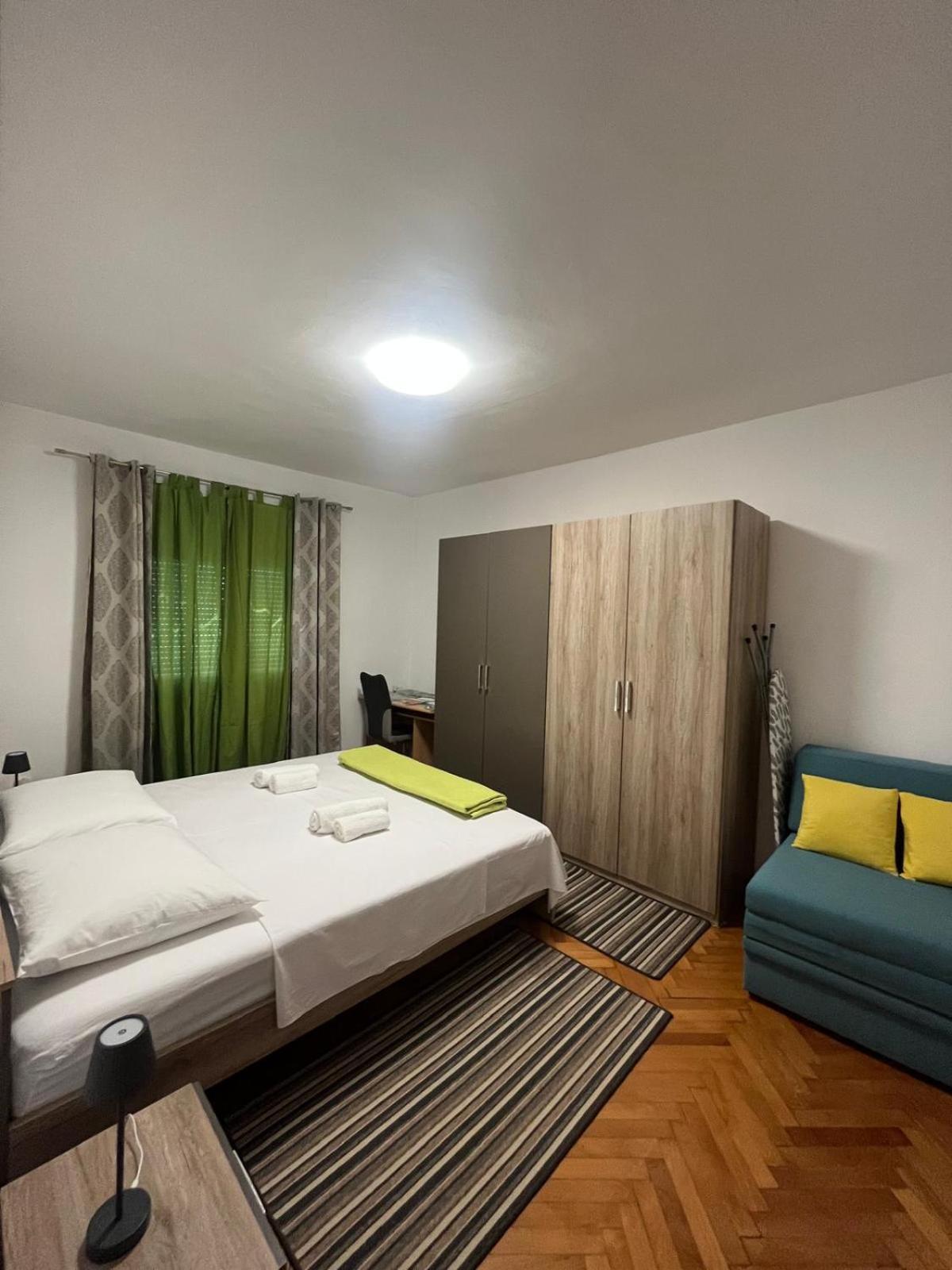 Apartment Iva Zara Esterno foto
